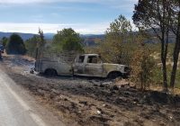 Encuentran pick ups incendiada en carretera a San Juanito