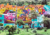 Barrios marginales de Bogotá se transforman con murales y colores