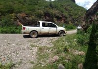 Asegura la AEI en la sierra, dos vehículos con reporte de robo