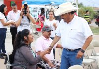 Se reúne el presidente Carlos Tena con vecinos de la colonia Emiliano Zapata