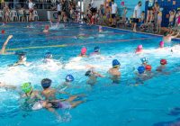 Aún quedan espacios para menores de edad en la alberca del Polideportivo